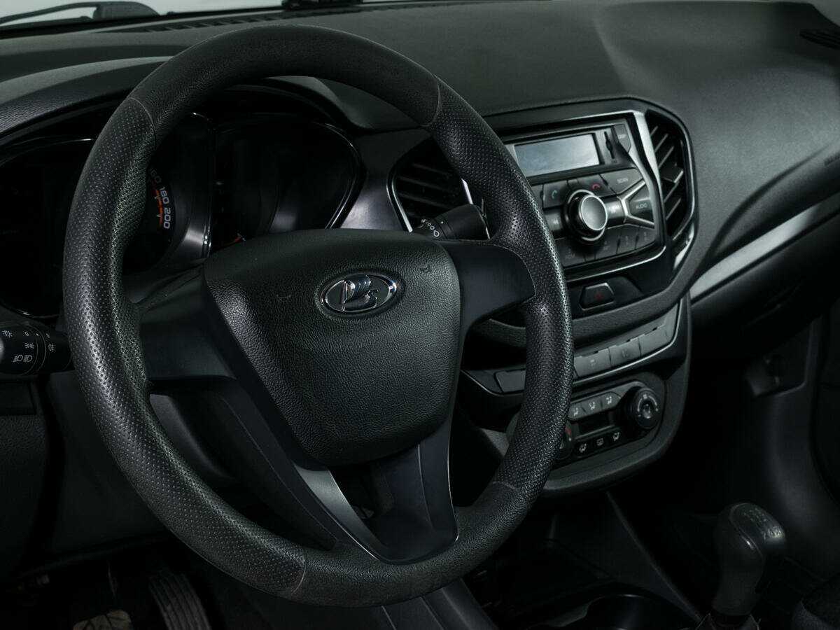 Лада (ВАЗ) Веста б/у, 2019, Механическая. Фото: #13