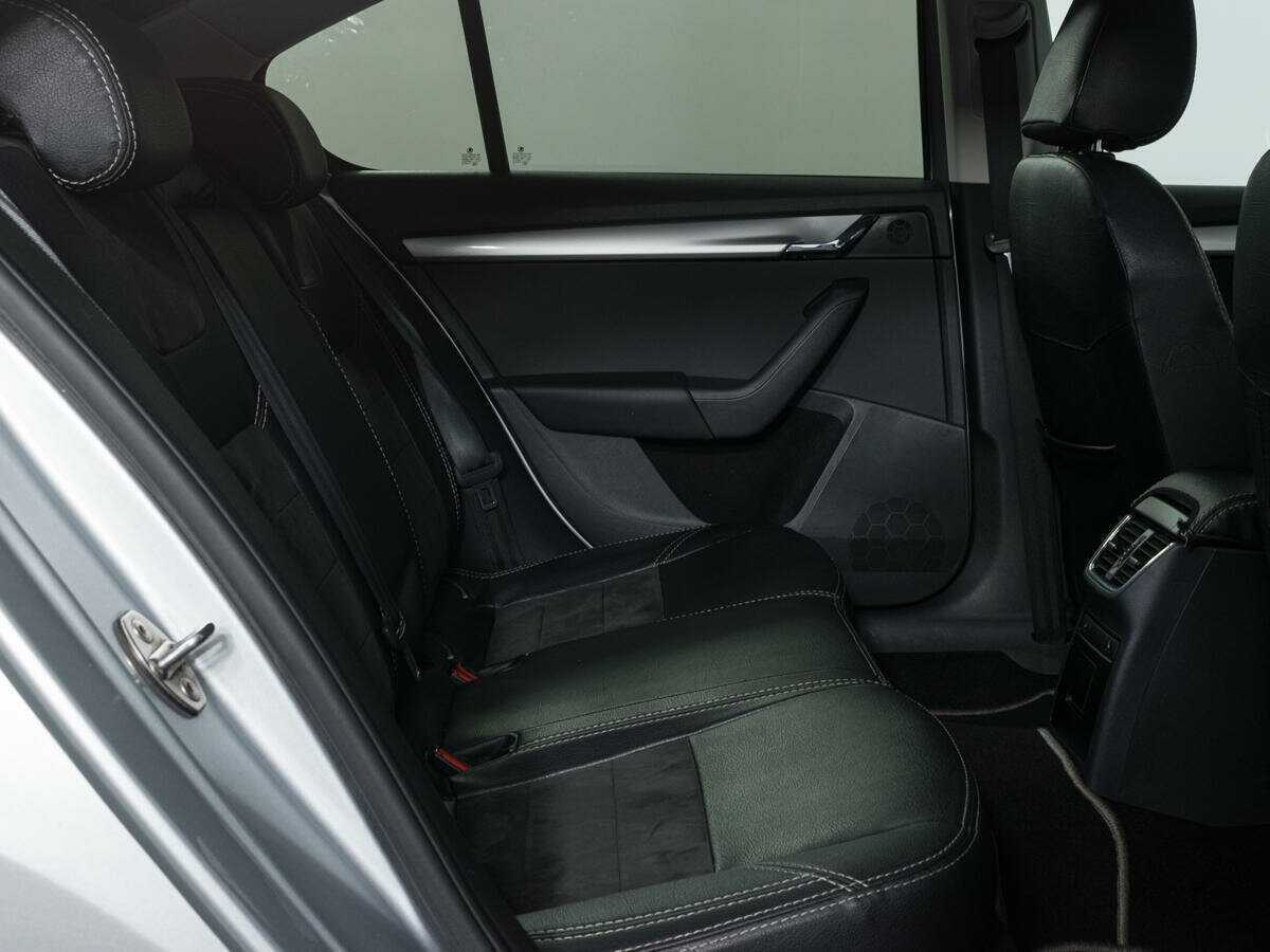 Шкода Октавия б/у, 2013, Роботизированная. Фото: #11