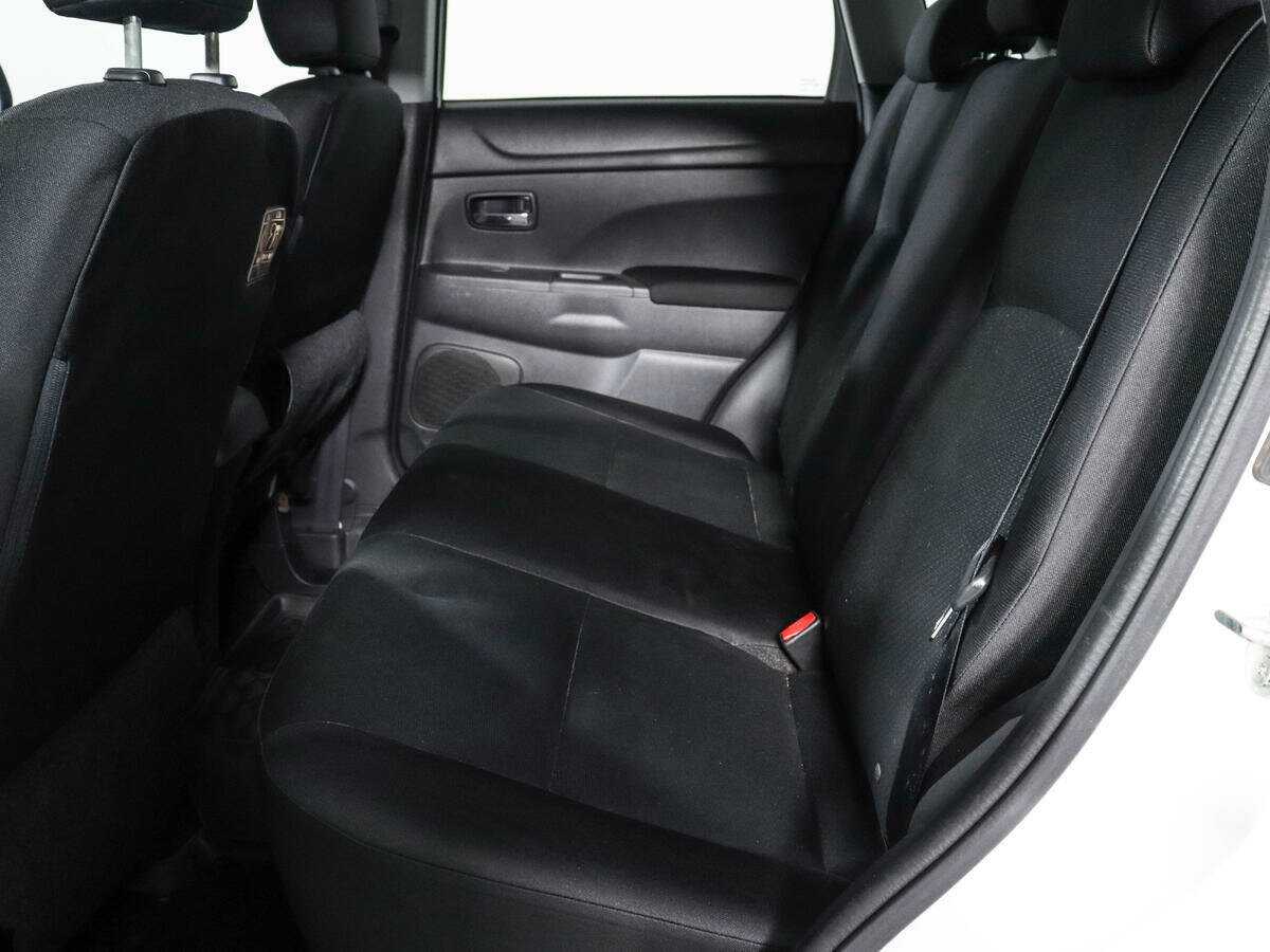 Митсубиши АС-Икс б/у, 2014, Механическая. Фото: #9