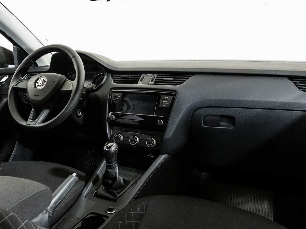 Шкода Октавия б/у, 2020, Механическая. Фото: #6