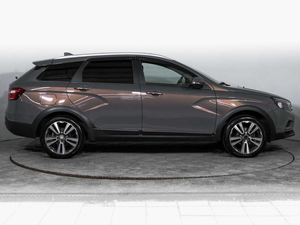 Лада (ВАЗ) Веста б/у, 2021, Механическая. Фото: #3