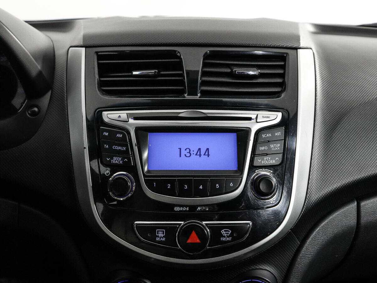 Хендай Солярис б/у, 2013, Механическая. Фото: #12