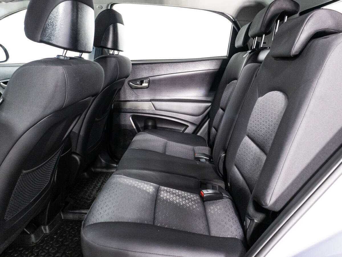 Сан-Ён Актион б/у, 2013, Механическая. Фото: #9