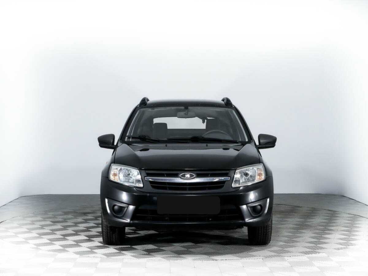 Лада (ВАЗ) Гранта б/у, 2015, Механическая. Фото: #1