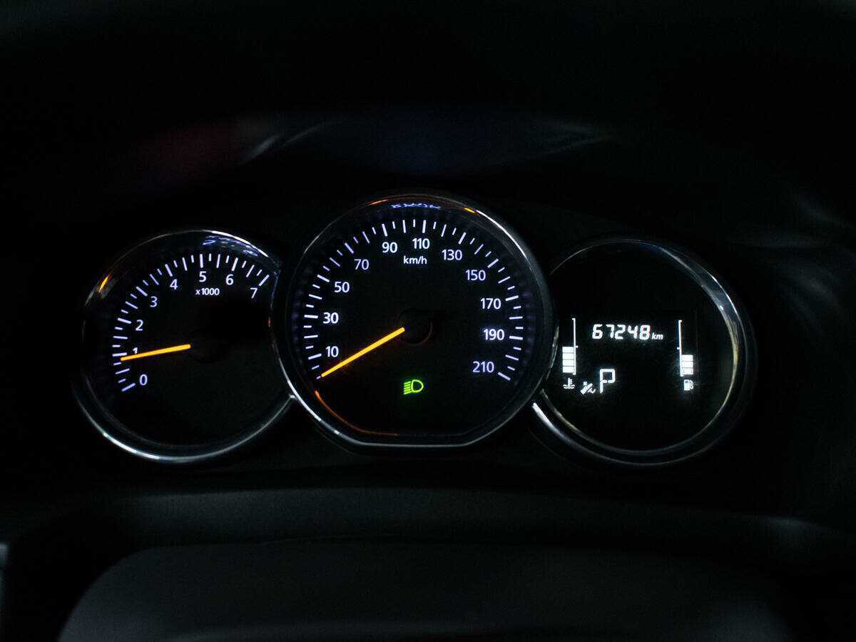 Рено Логан б/у, 2019, Автоматическая. Фото: #8