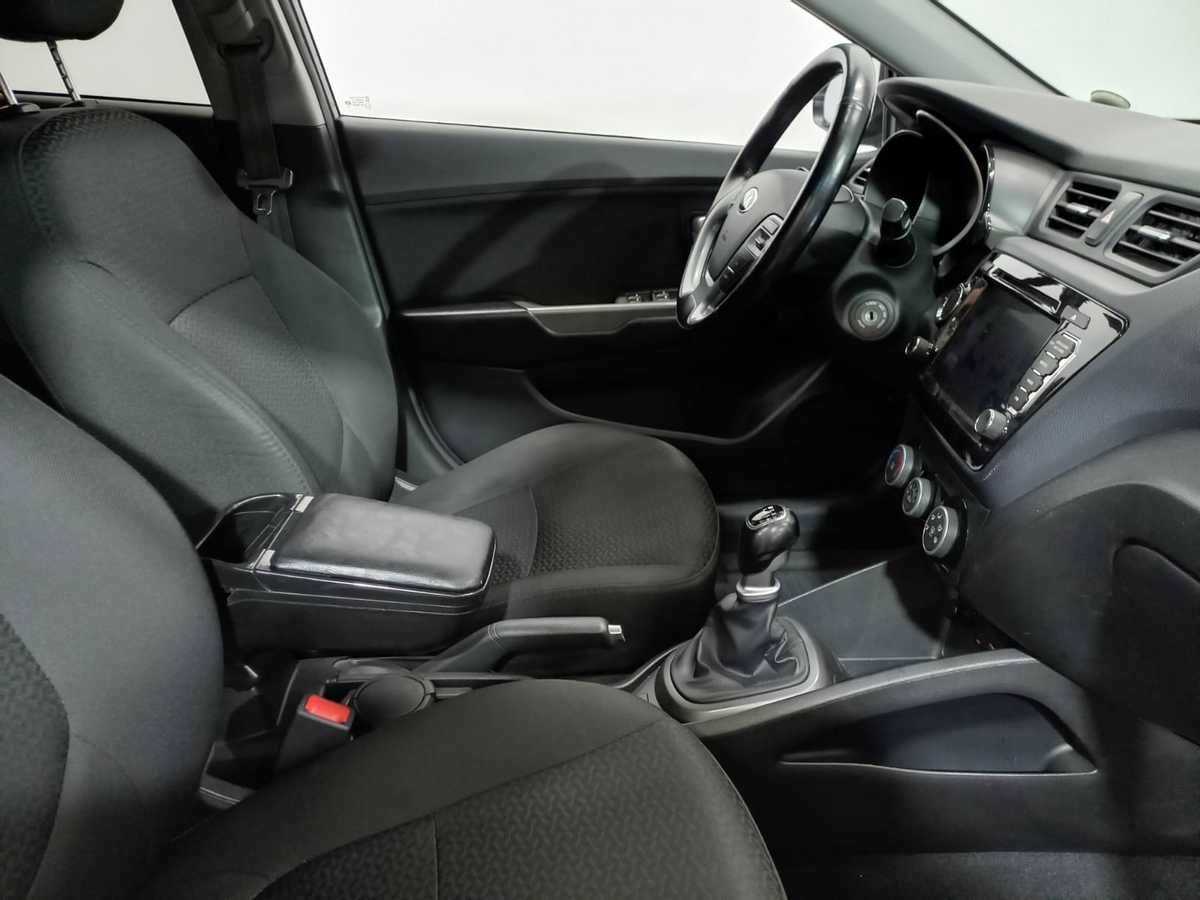 Киа Рио б/у, 2016, Механическая. Фото: #9