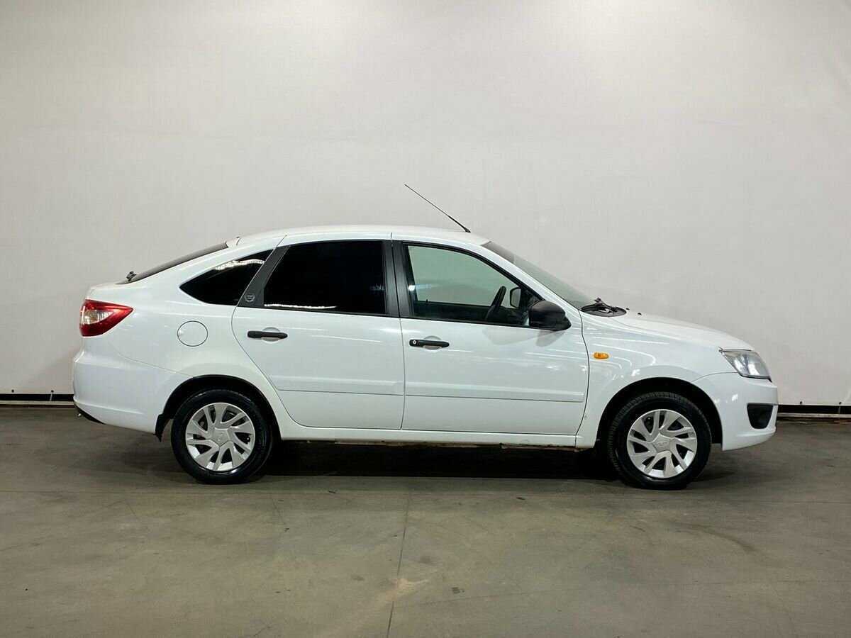 Лада (ВАЗ) Гранта б/у, 2016, Механическая. Фото: #3