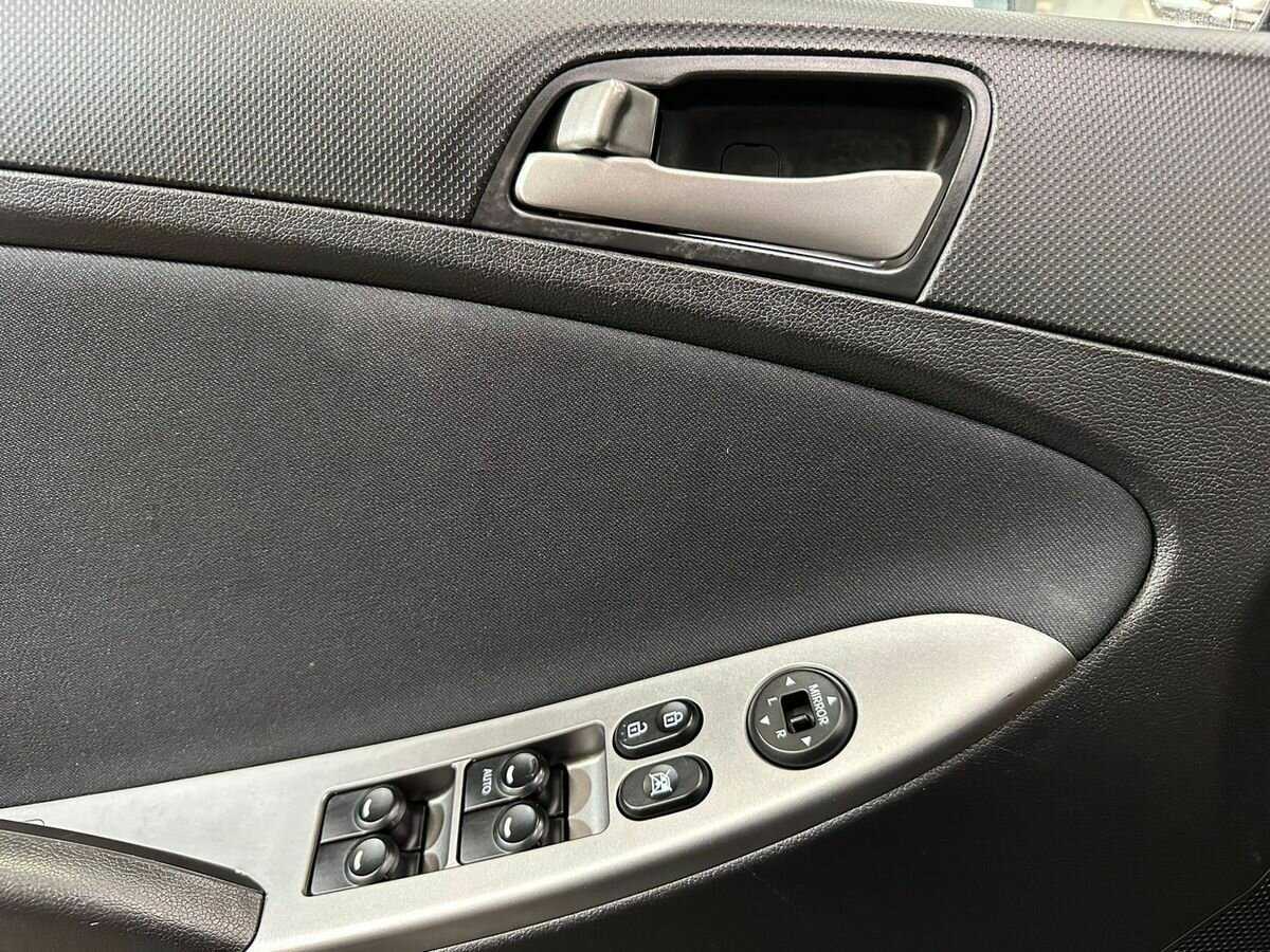 Хендай Солярис б/у, 2015, Механическая. Фото: #13