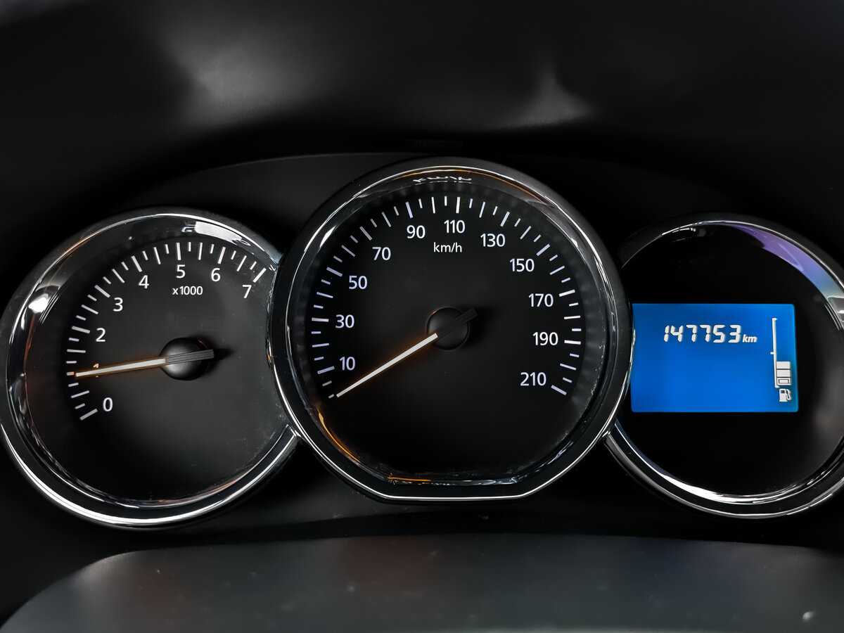 Рено Логан б/у, 2016, Механическая. Фото: #11