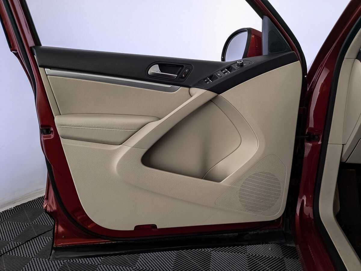 Фольксваген Тигуан б/у, 2014, Автоматическая. Фото: #14