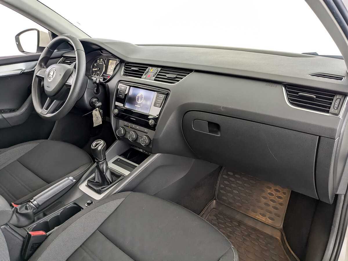 Шкода Октавия б/у, 2017, Механическая. Фото: #8