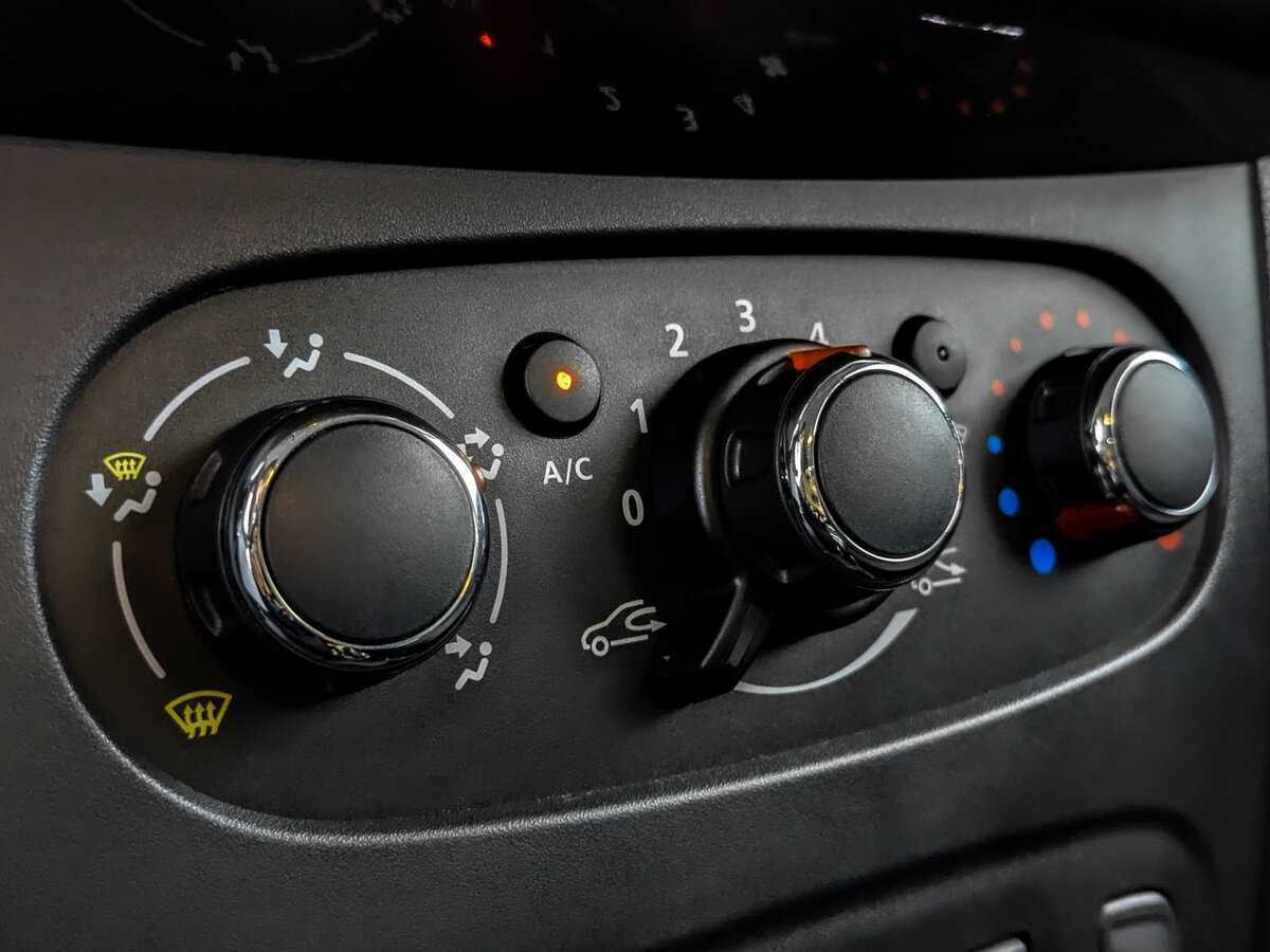 Рено Логан б/у, 2021, Автоматическая. Фото: #20