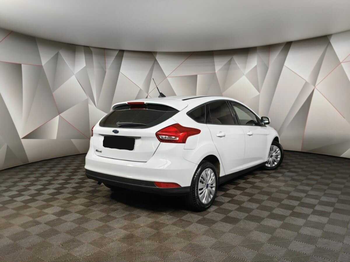 Форд Фокус б/у, 2019, Механическая. Фото: #1