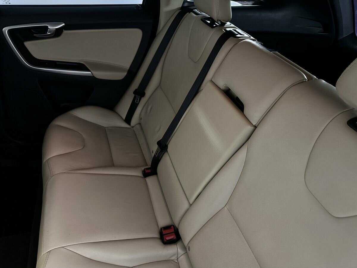 Вольво ИксЦ60 б/у, 2014, Автоматическая. Фото: #15