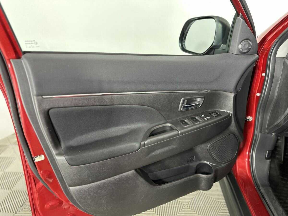 Митсубиши АС-Икс б/у, 2013, Механическая. Фото: #7