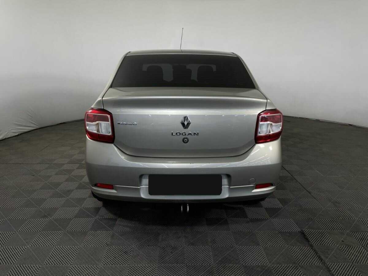 Рено Логан б/у, 2018, Механическая. Фото: #2