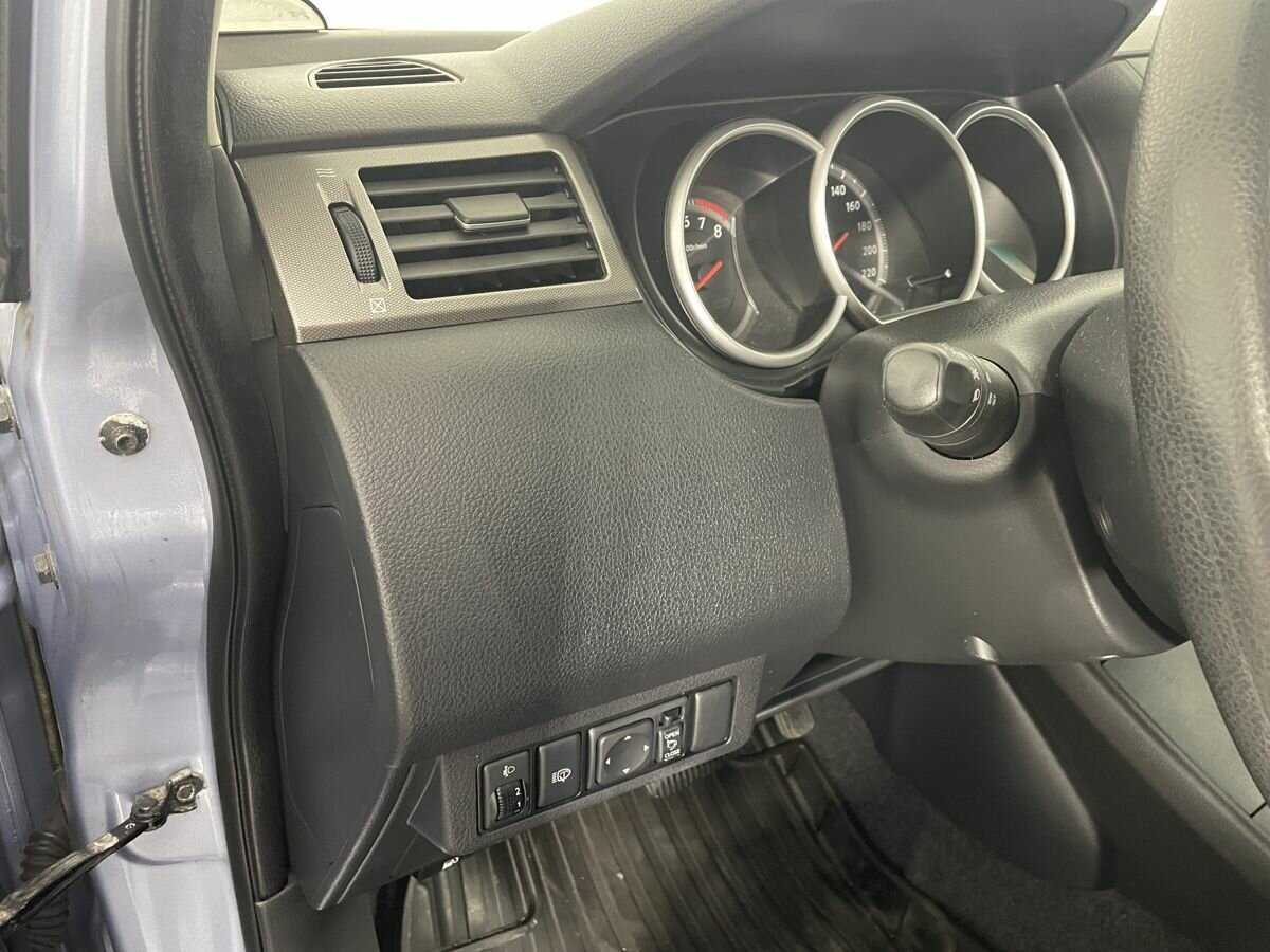 Ниссан Тиида б/у, 2013, Автоматическая. Фото: #8