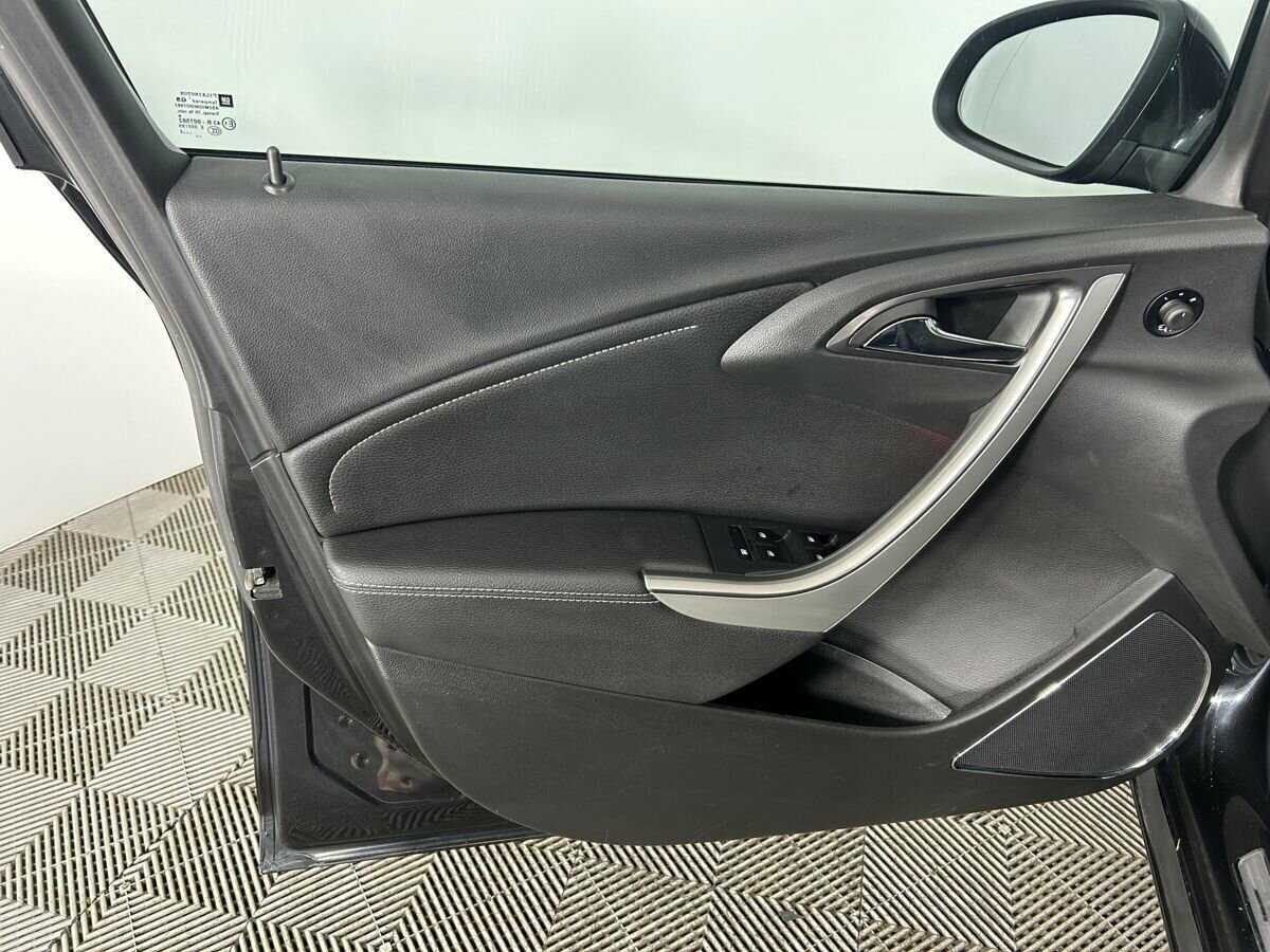 Опель Астра б/у, 2012, Автоматическая. Фото: #7