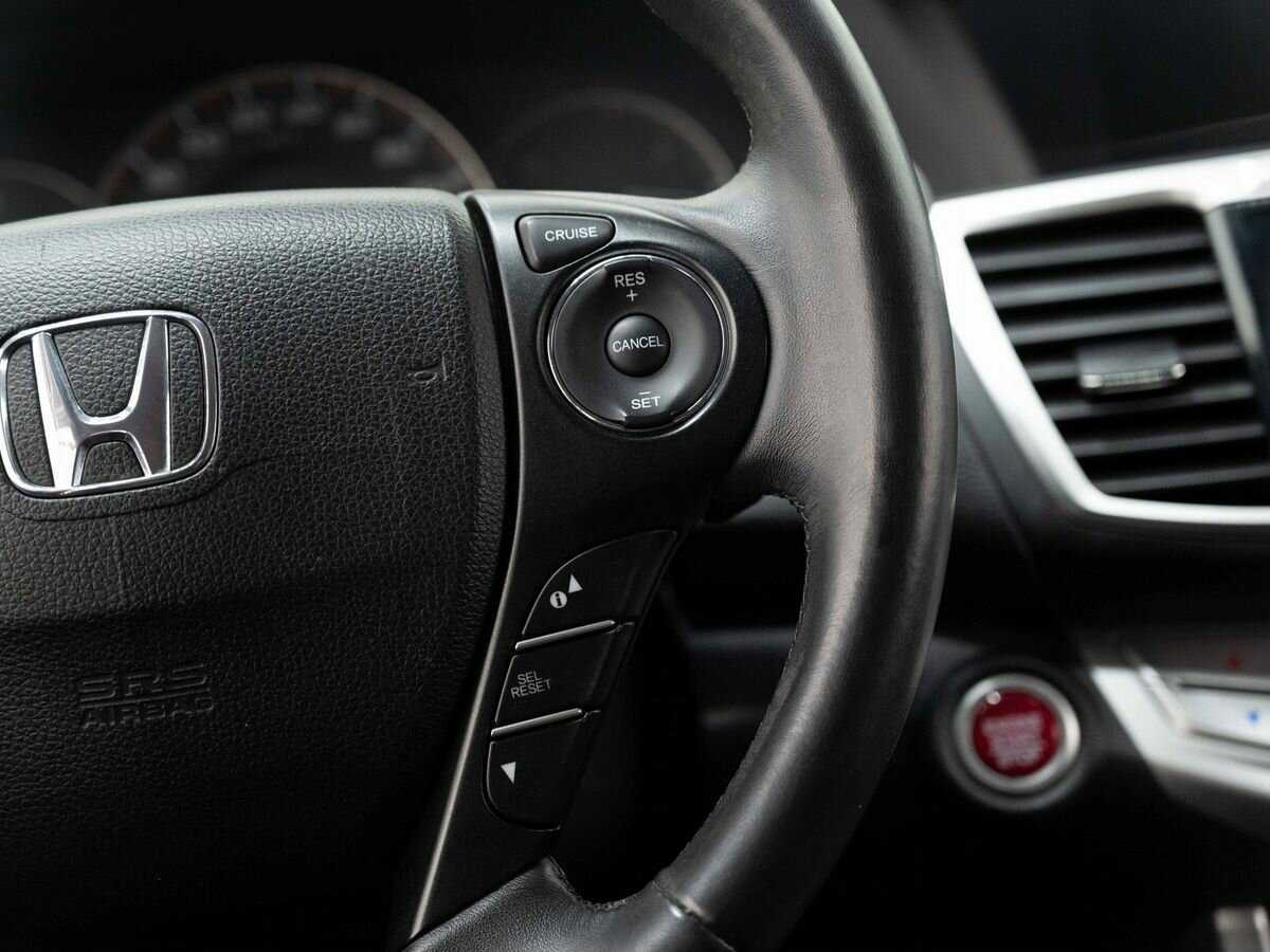 Хонда Аккорд б/у, 2013, Автоматическая. Фото: #15