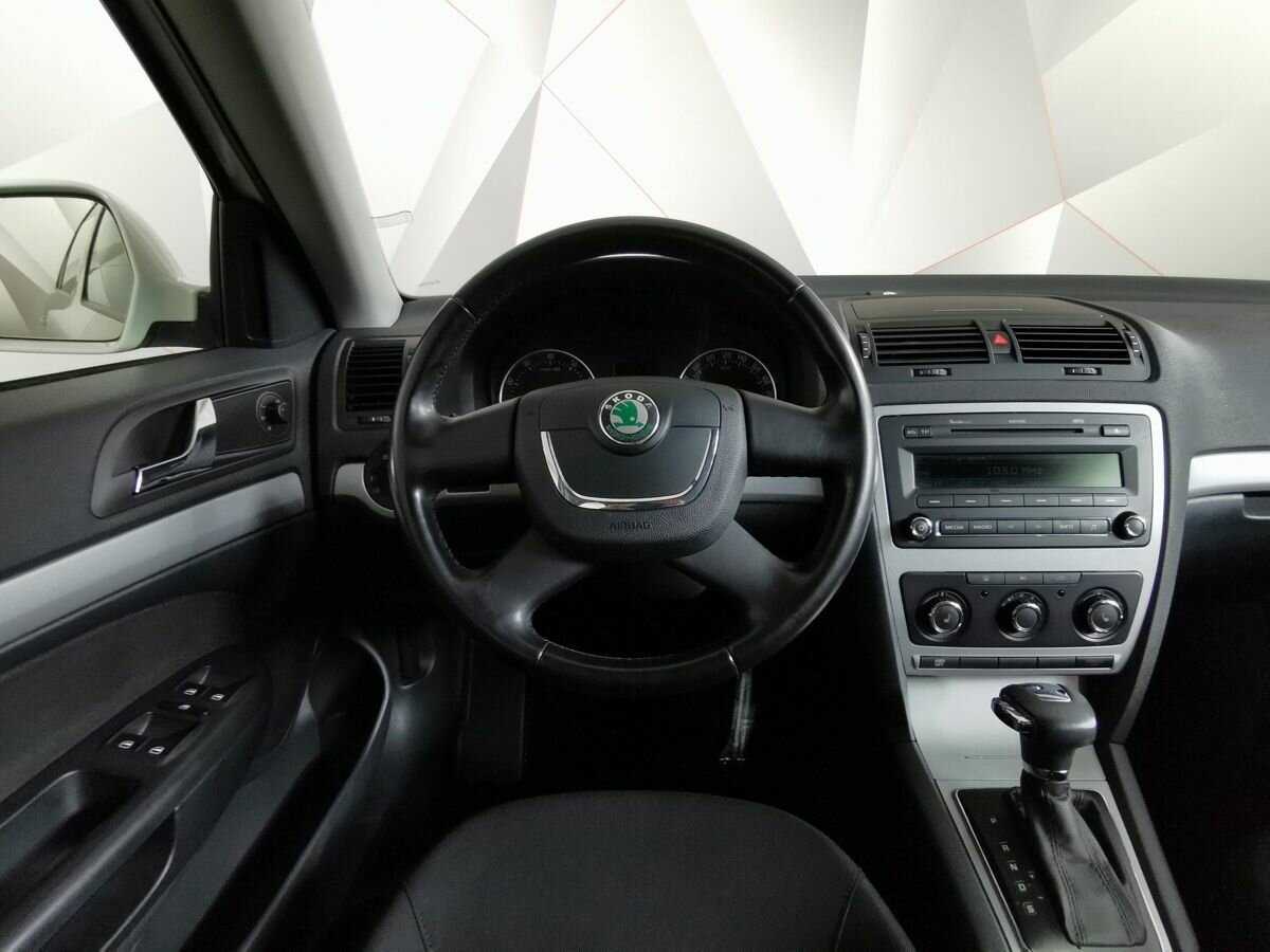 Шкода Октавия б/у, 2012, Автоматическая. Фото: #14