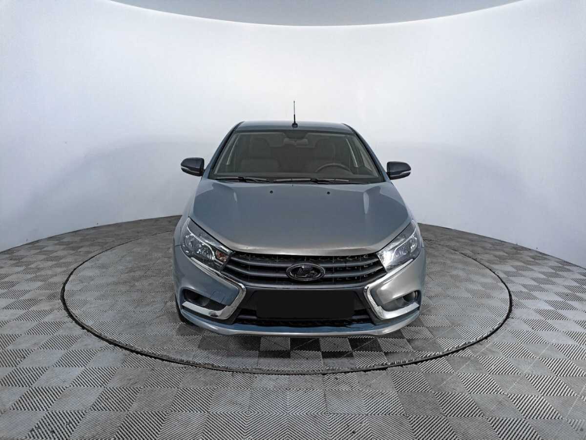 Лада (ВАЗ) Веста б/у, 2020, Механическая. Фото: #1