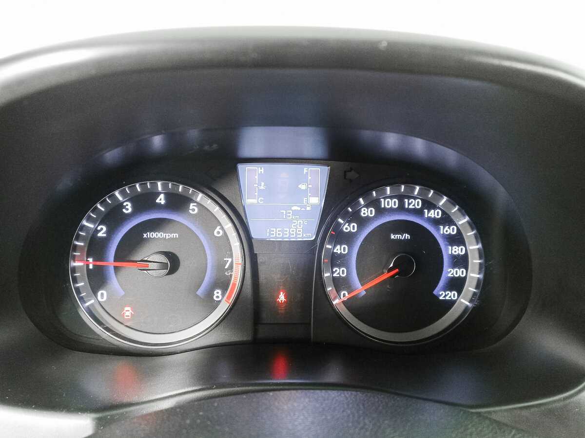 Хендай Солярис б/у, 2015, Механическая. Фото: #10