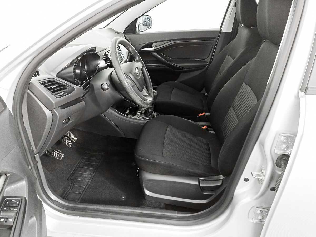 Лада (ВАЗ) Веста б/у, 2017, Механическая. Фото: #13