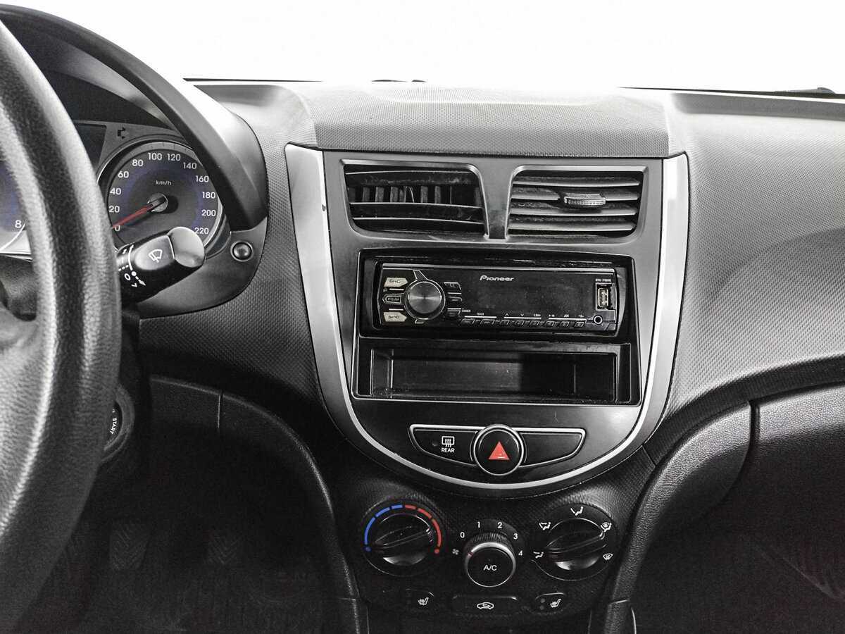 Хендай Солярис б/у, 2015, Механическая. Фото: #12