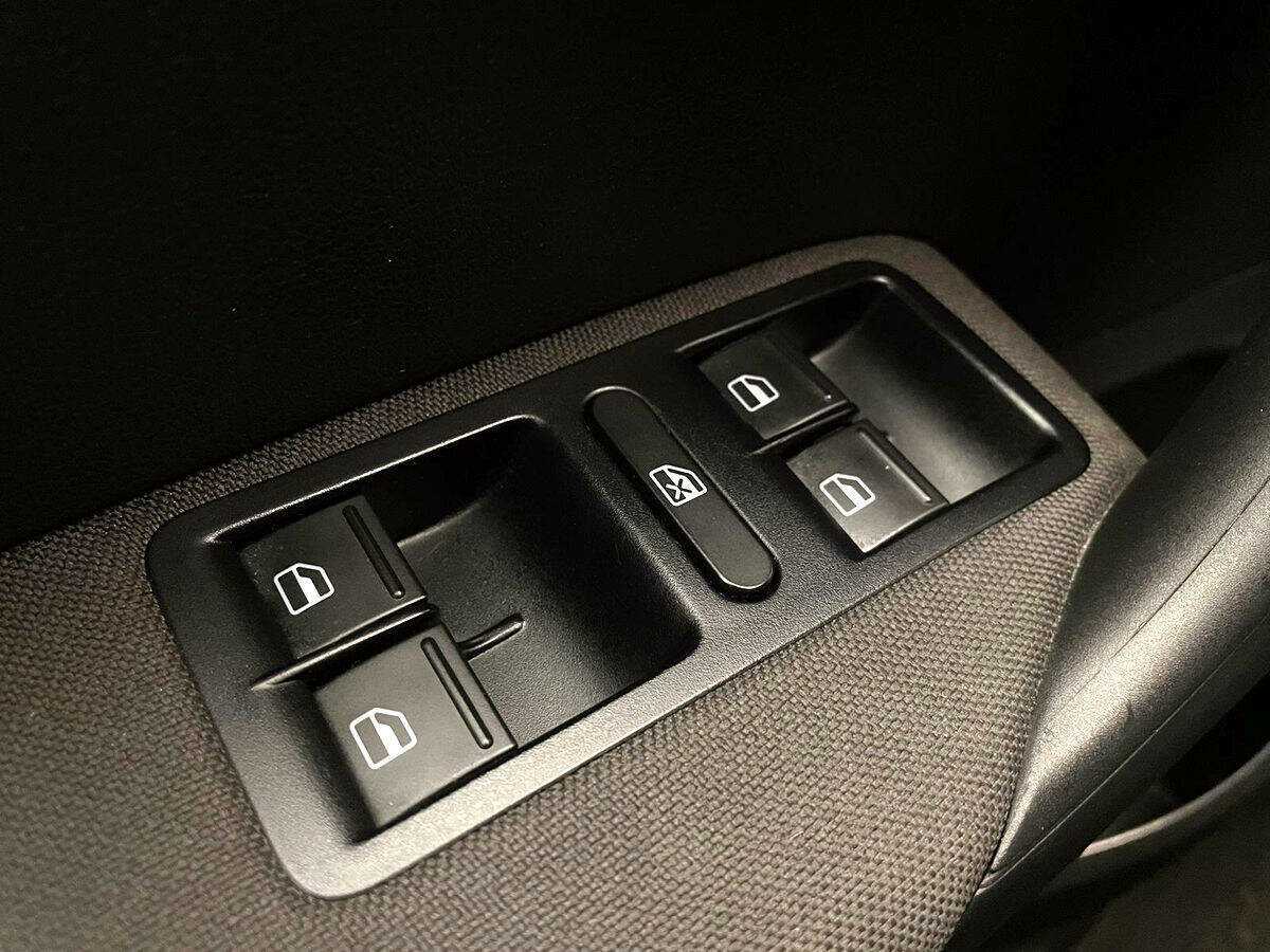 Фольксваген Поло б/у, 2018, Автоматическая. Фото: #11