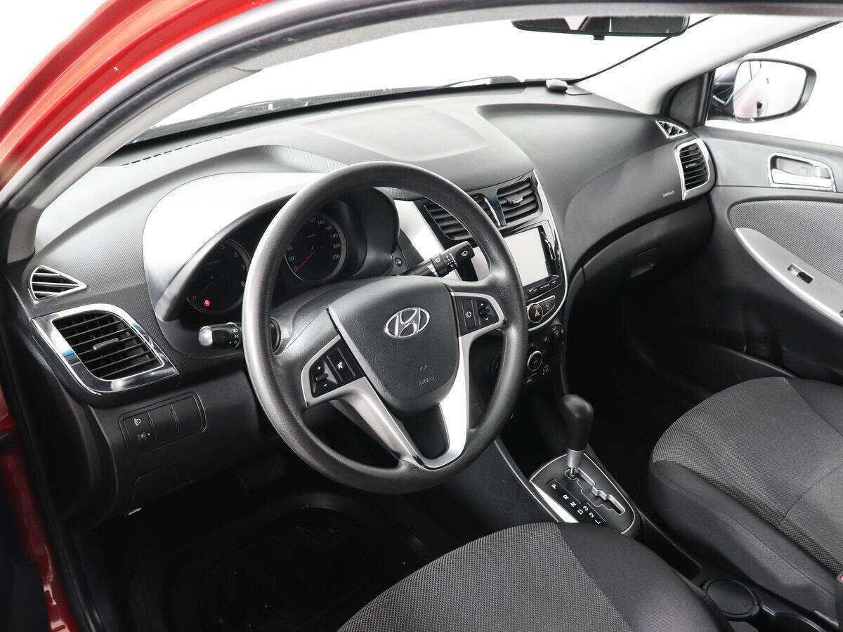 Хендай Солярис б/у, 2013, Автоматическая. Фото: #4