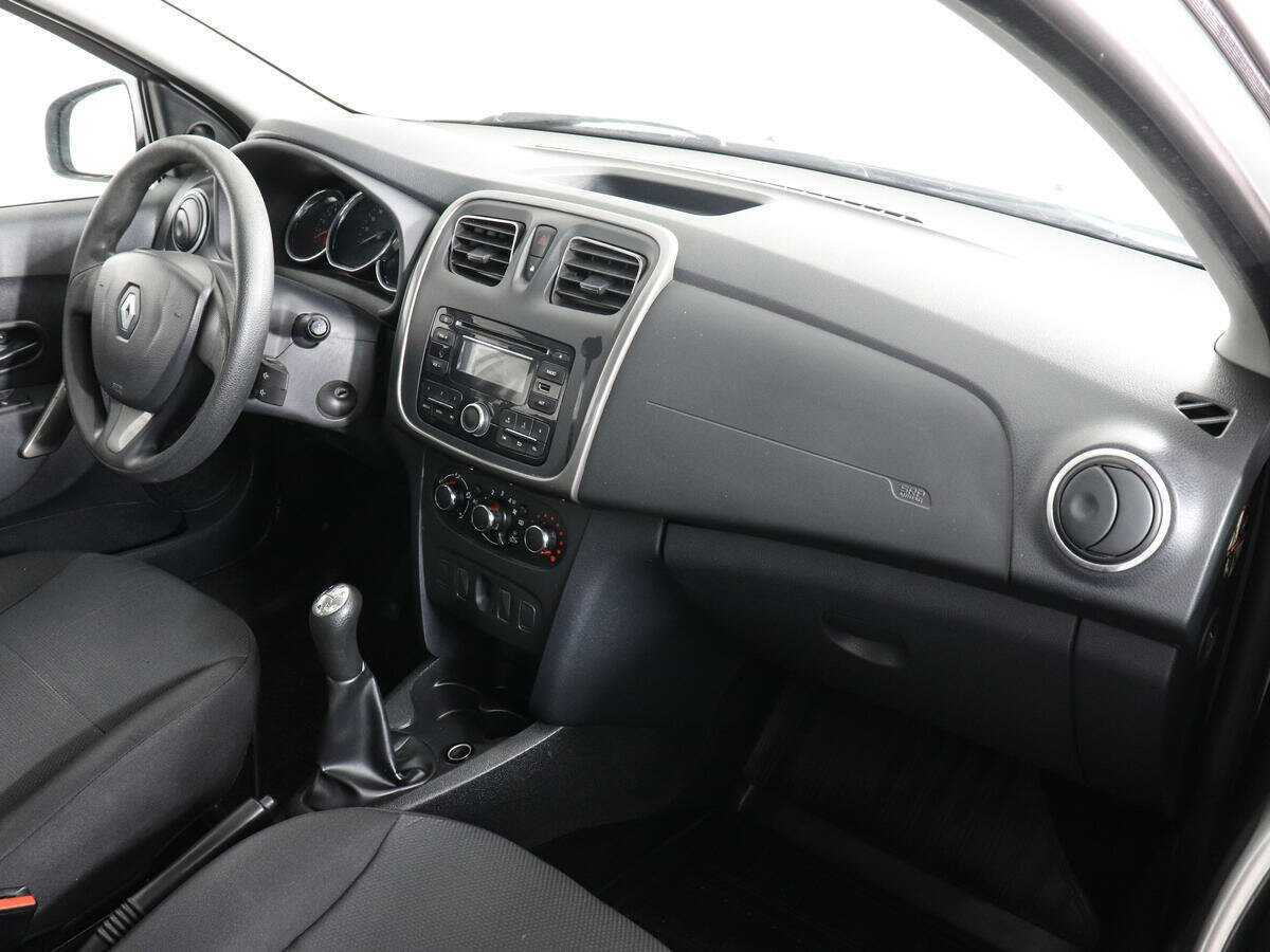Рено Логан б/у, 2014, Механическая. Фото: #5