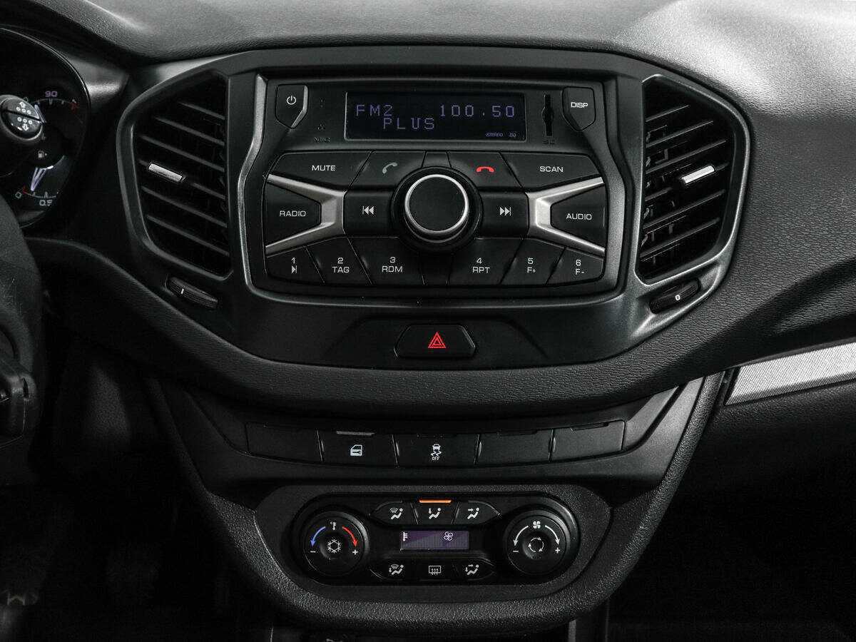 Лада (ВАЗ) Веста б/у, 2017, Механическая. Фото: #10