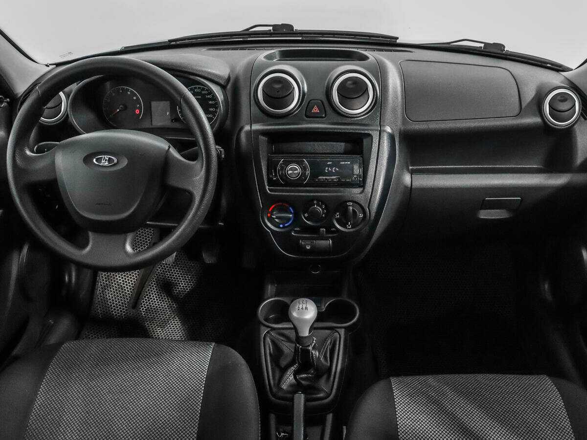 Лада (ВАЗ) Гранта б/у, 2015, Механическая. Фото: #11