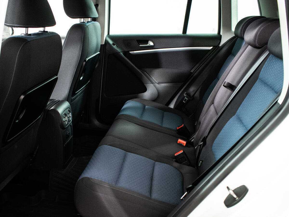 Фольксваген Тигуан б/у, 2013, Автоматическая. Фото: #9