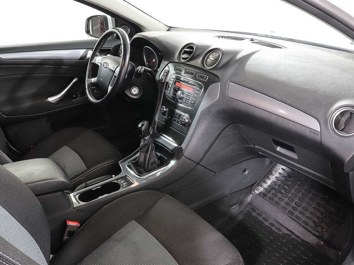 Форд Мондео б/у, 2013, Механическая. Фото: #8