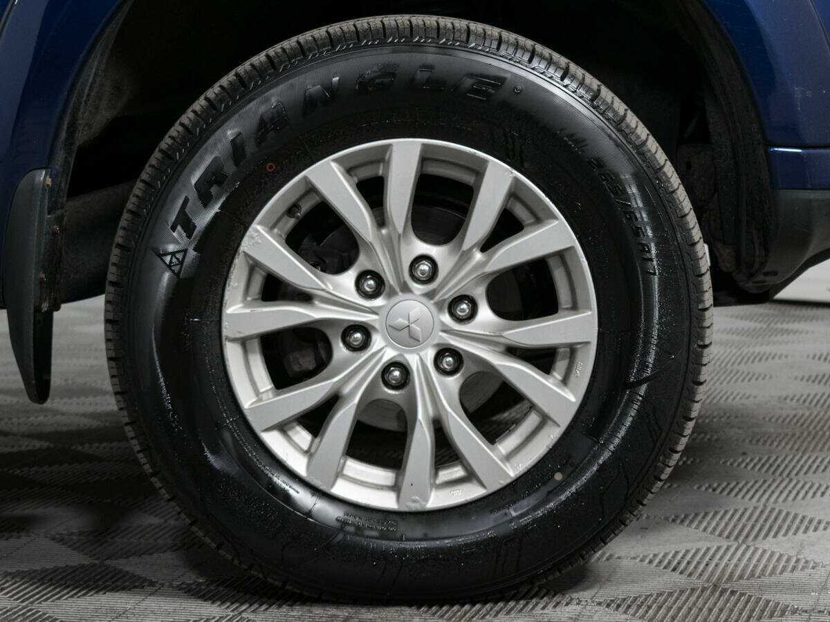 Митсубиши Паджеро Спорт б/у, 2013, Автоматическая. Фото: #19