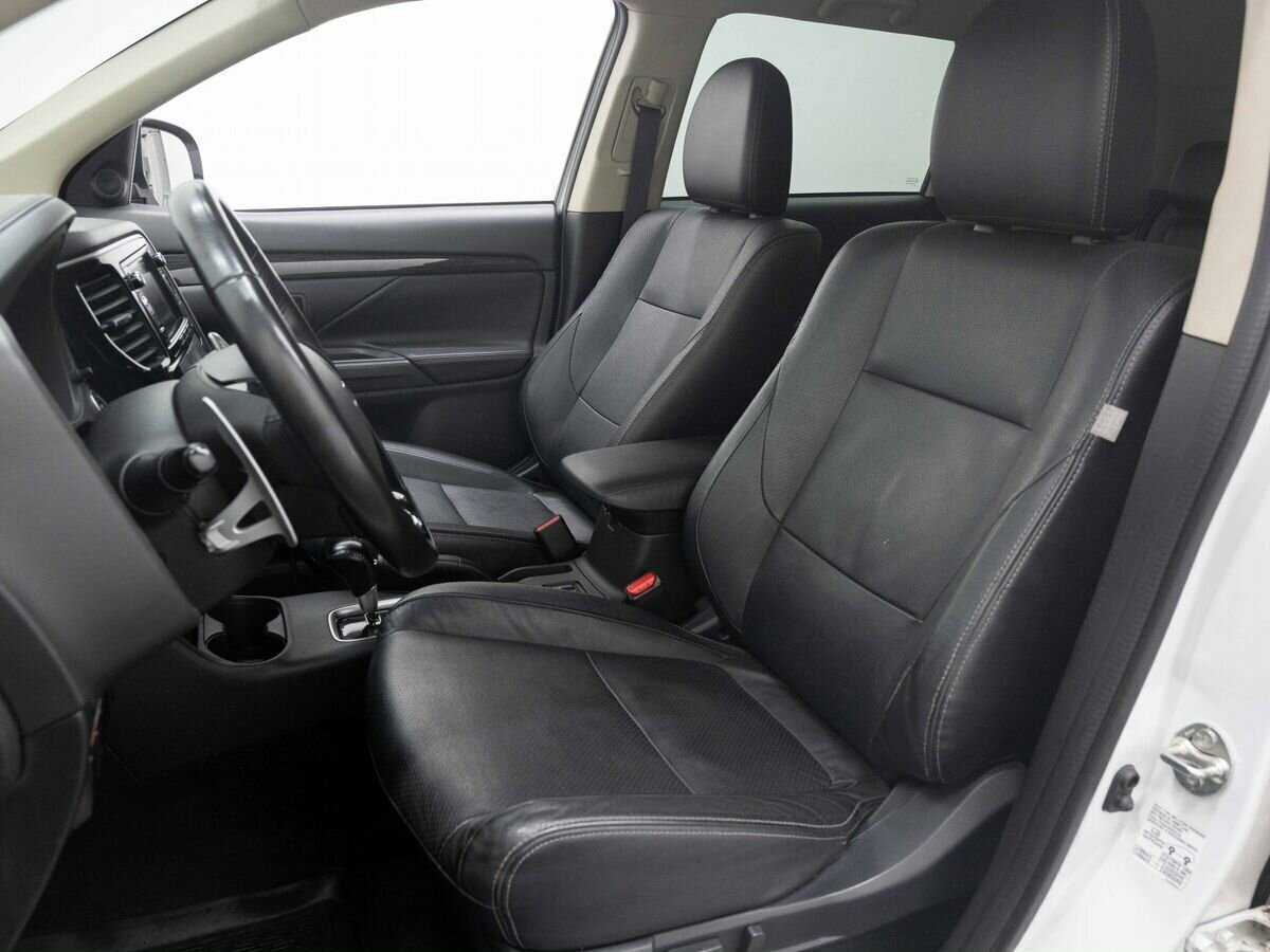 Митсубиши Оутлэндер б/у, 2016, Вариатор. Фото: #9