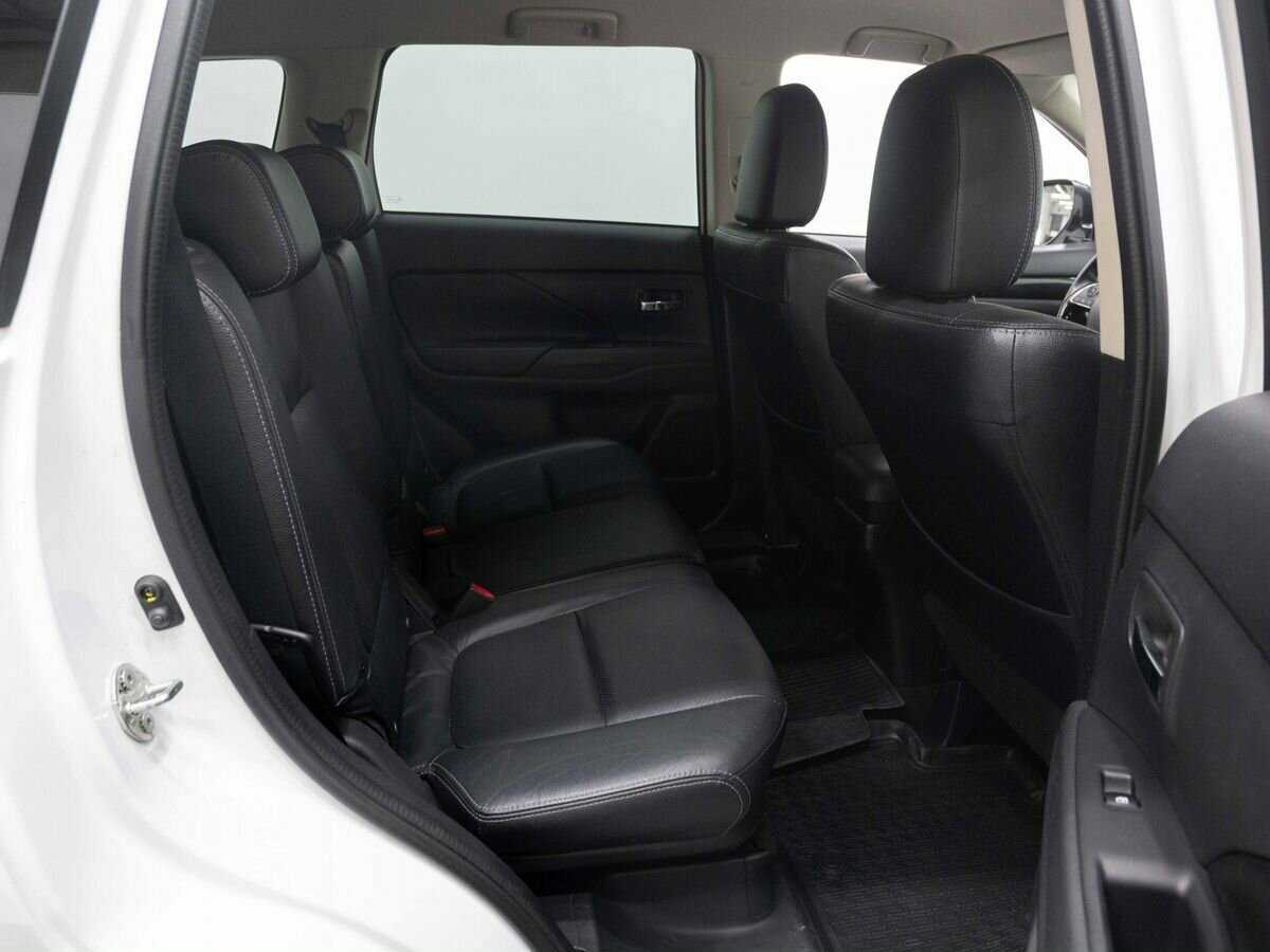 Митсубиши Оутлэндер б/у, 2016, Вариатор. Фото: #11