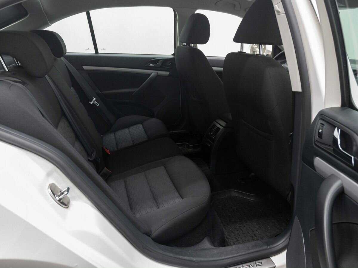 Шкода Октавия б/у, 2012, Механическая. Фото: #9