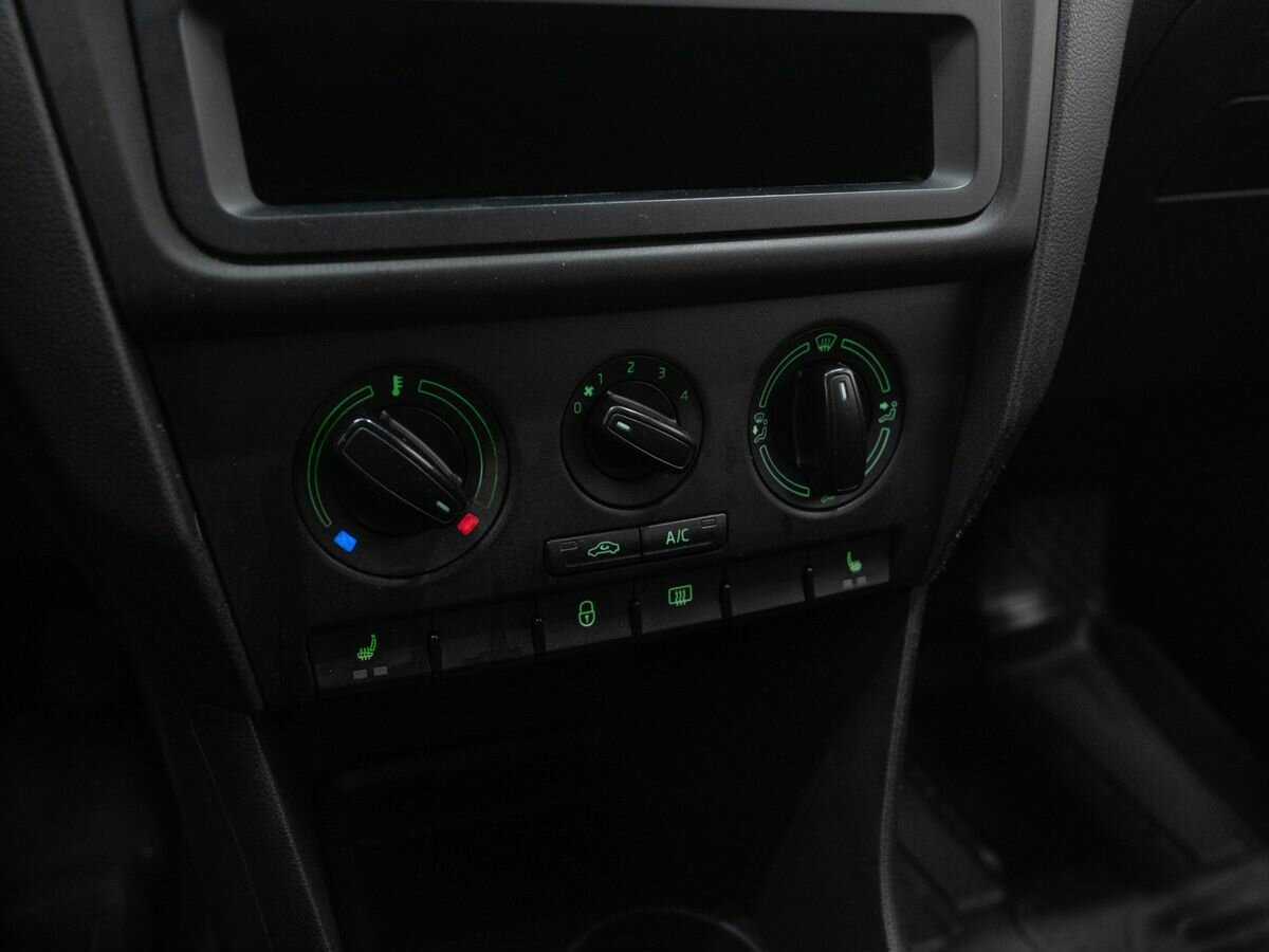 Шкода Рапид б/у, 2014, Механическая. Фото: #15