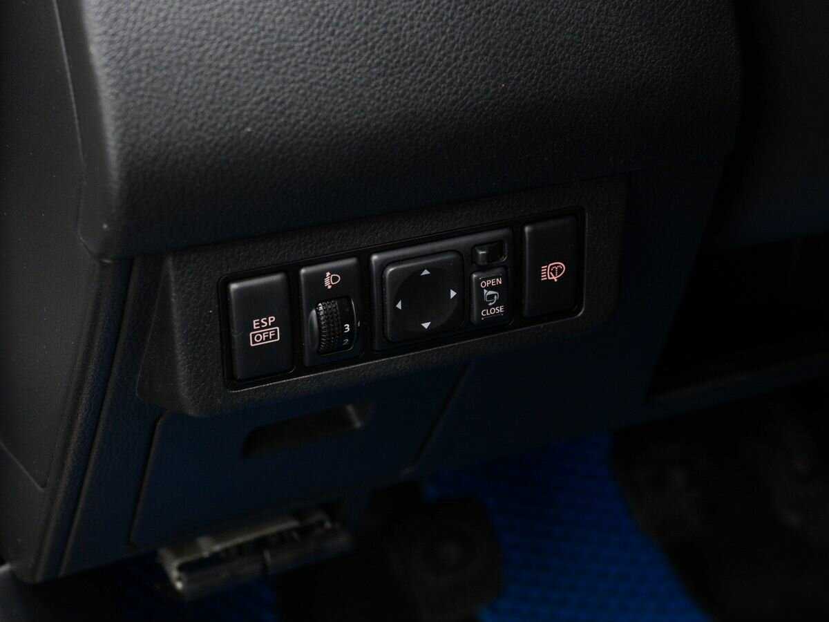 Ниссан Тиида б/у, 2012, Механическая. Фото: #16