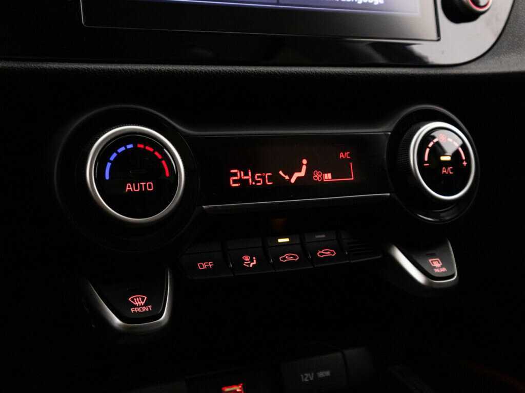 Киа Рио б/у, 2021, Автоматическая. Фото: #16