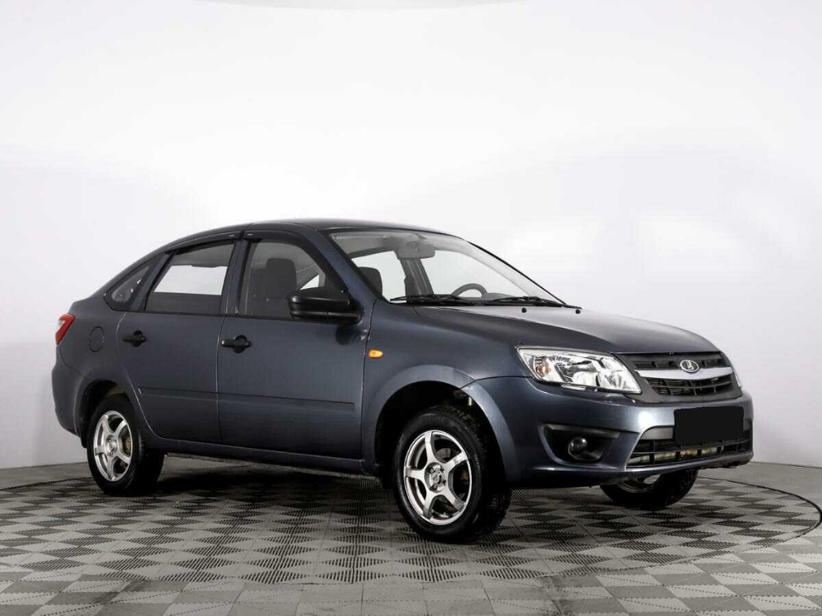 Лада (ВАЗ) Гранта б/у, 2015, Механическая. Фото: #2