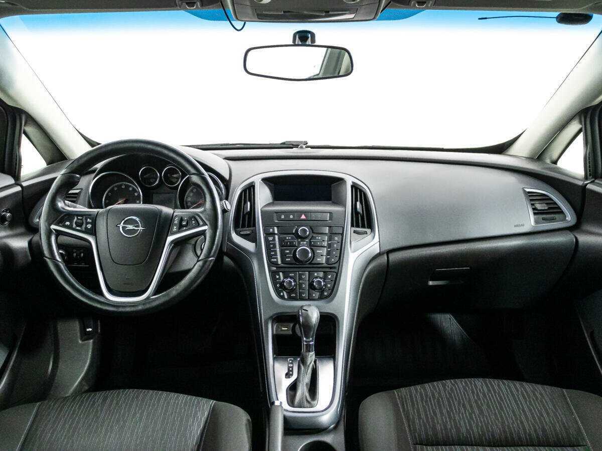 Опель Астра б/у, 2013, Автоматическая. Фото: #12