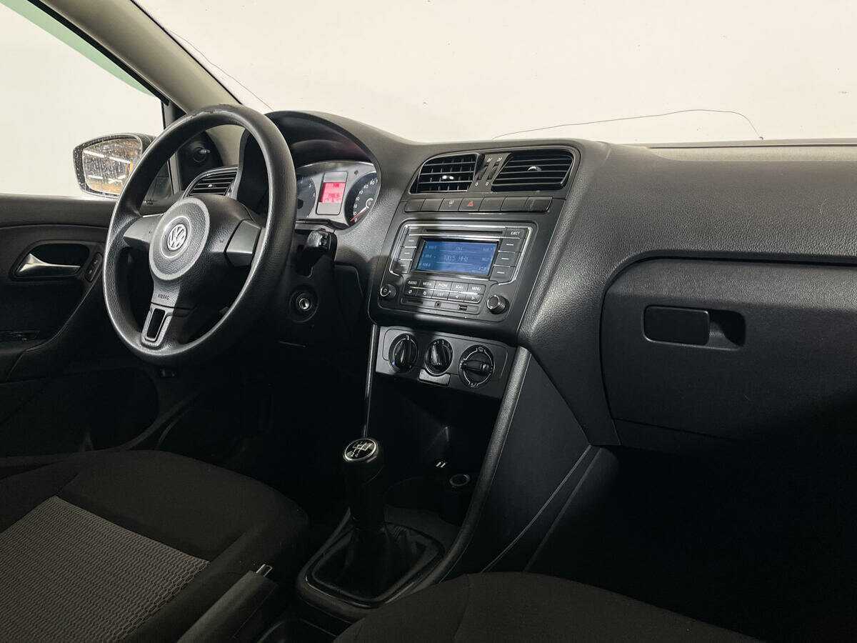 Фольксваген Поло б/у, 2012, Механическая. Фото: #8