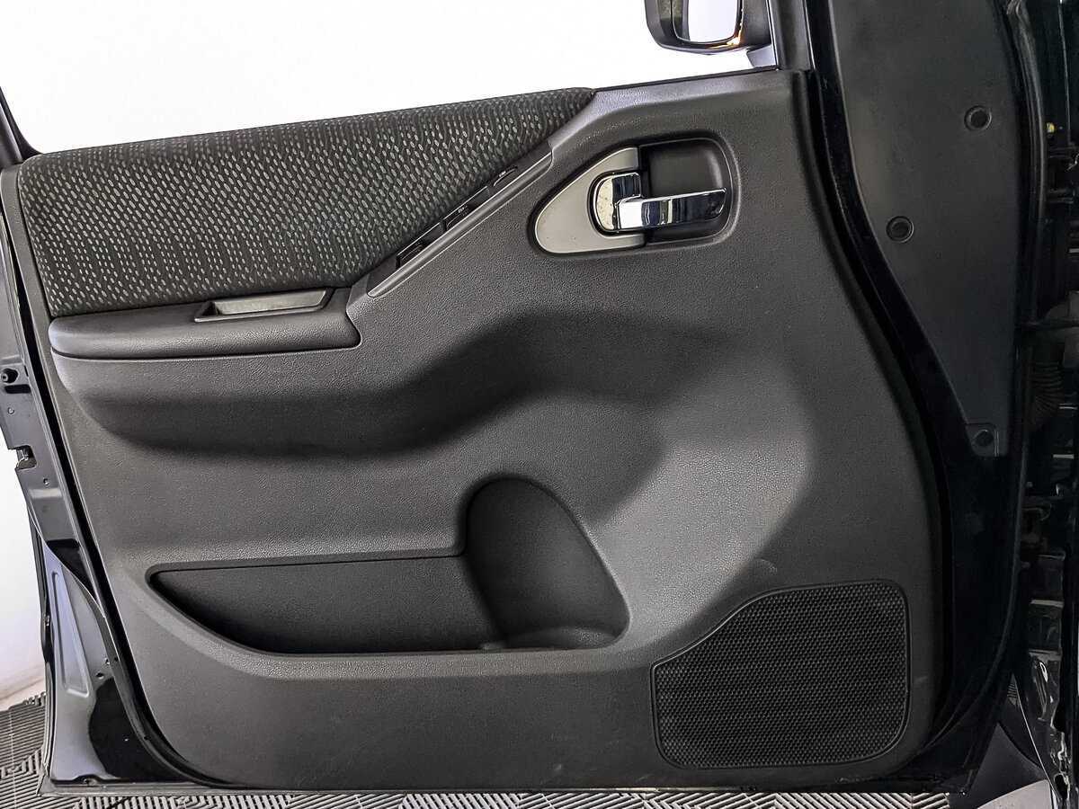 Ниссан Патфайндер б/у, 2012, Автоматическая. Фото: #18