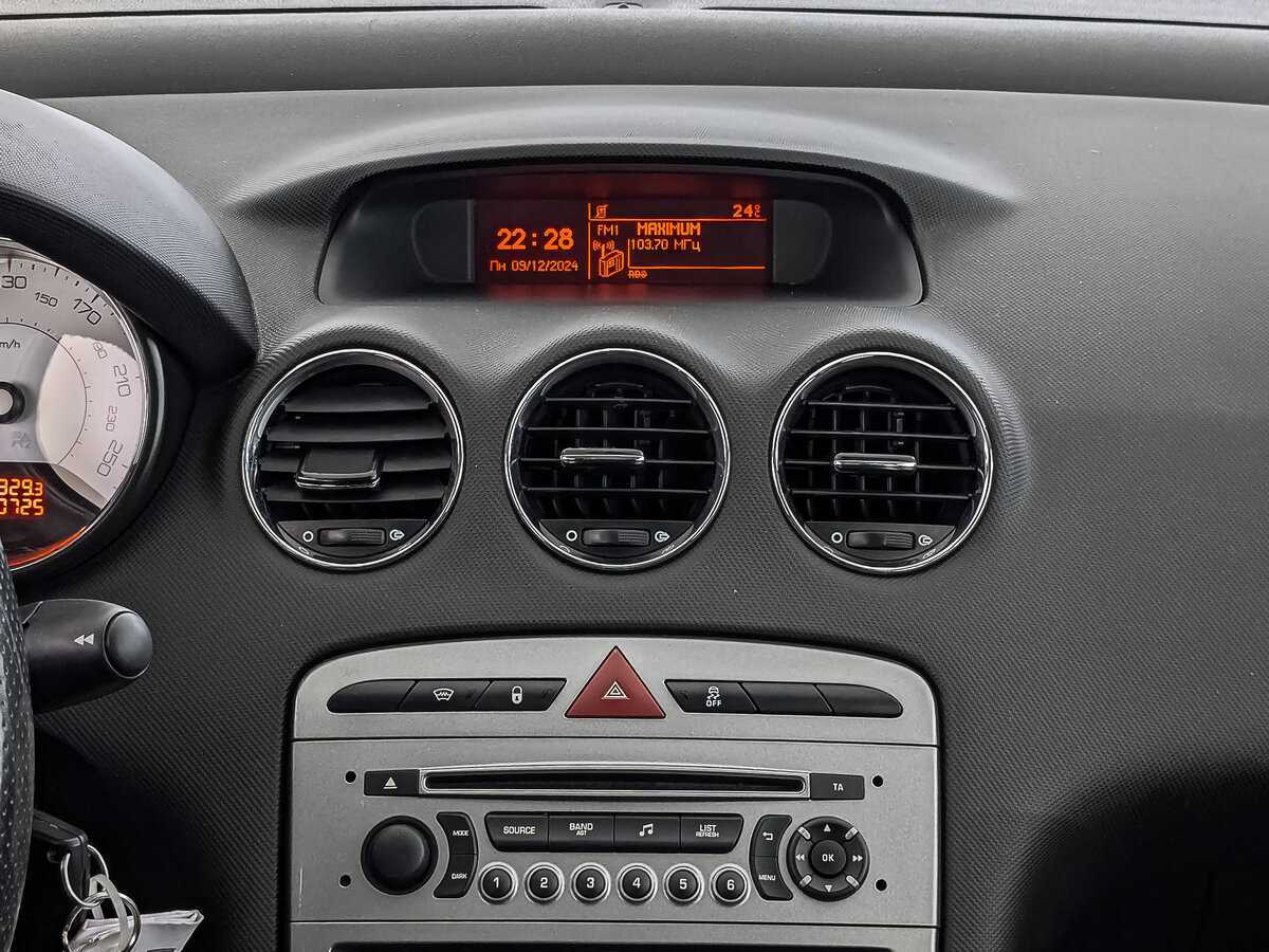 Пежо 408 б/у, 2016, Автоматическая. Фото: #14