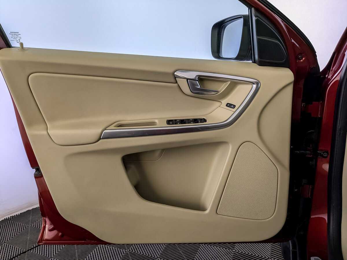 Вольво ИксЦ60 б/у, 2013, Автоматическая. Фото: #16