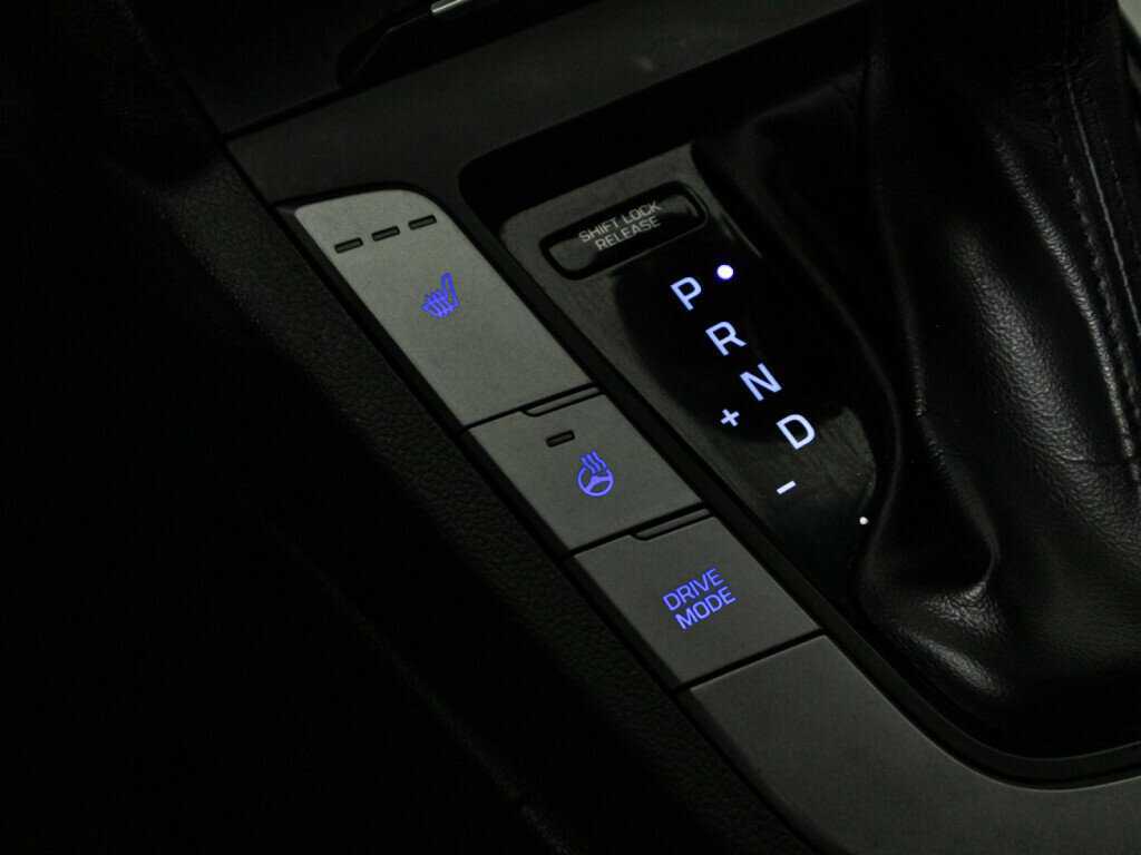 Хендай Елантра б/у, 2018, Автоматическая. Фото: #17