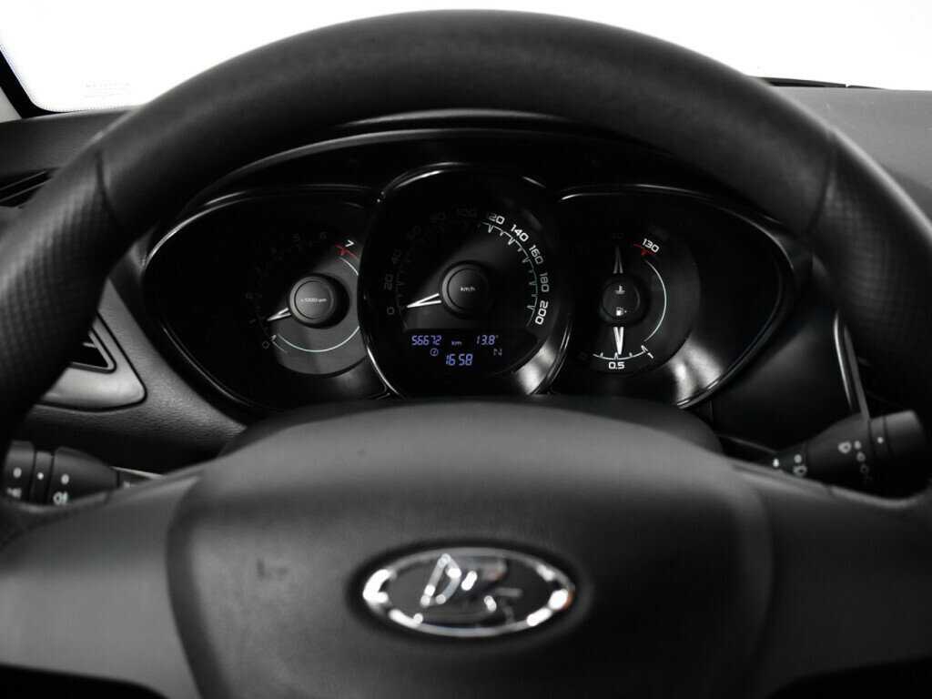 Лада (ВАЗ) Веста б/у, 2016, Роботизированная. Фото: #10